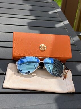 Tory Burch Silver Aviator Sunglasses with Orange Logo Case